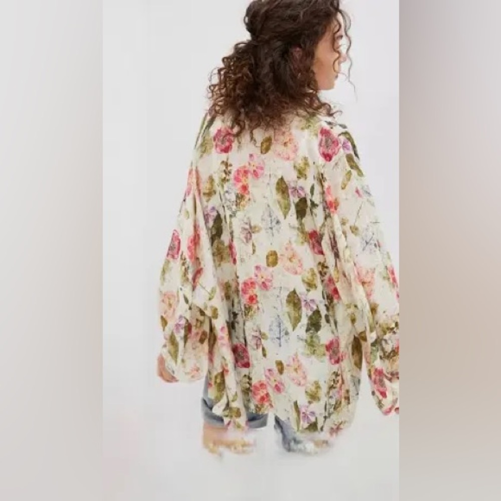 Anthropologie Marie shimmer kimono one size
